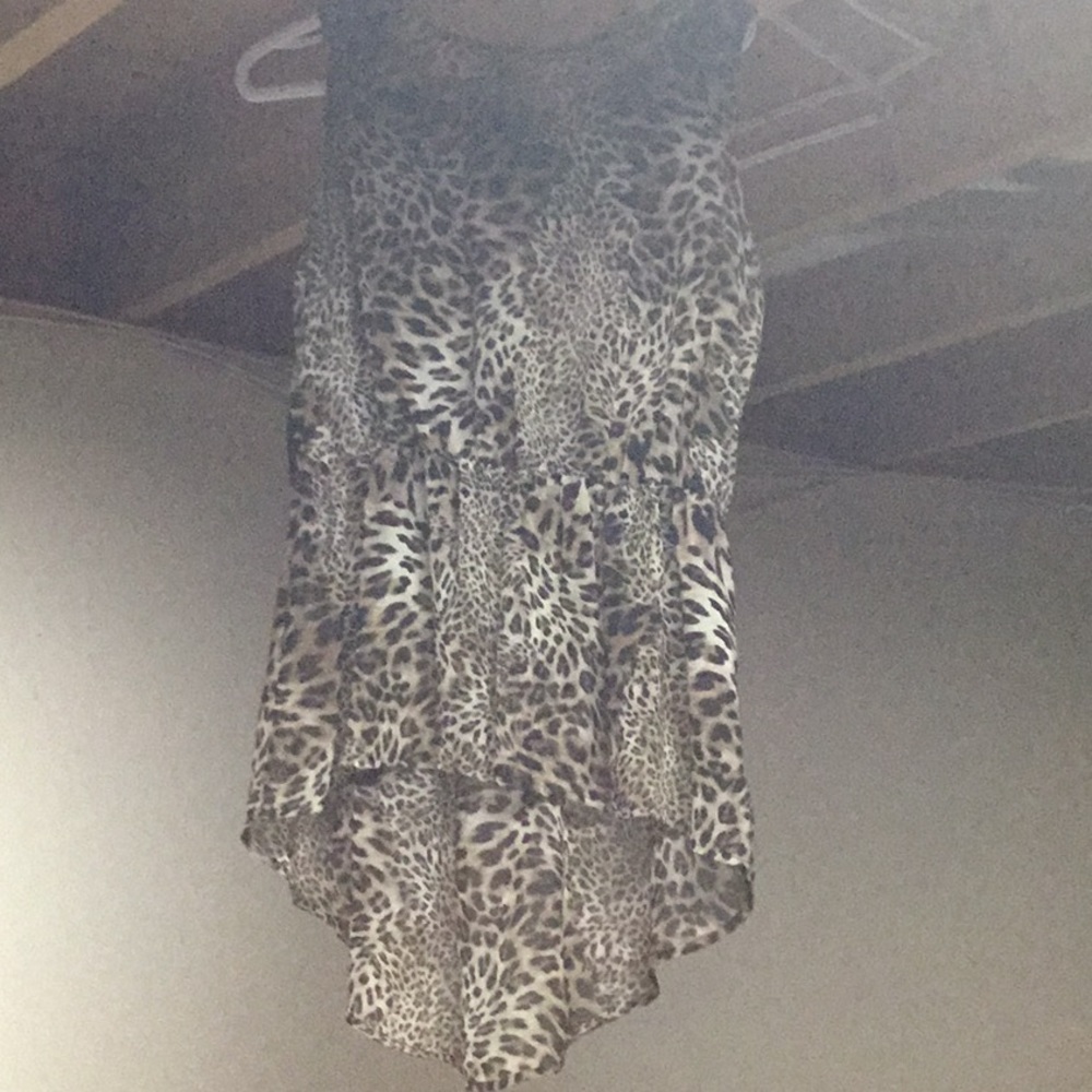 Leopard print top